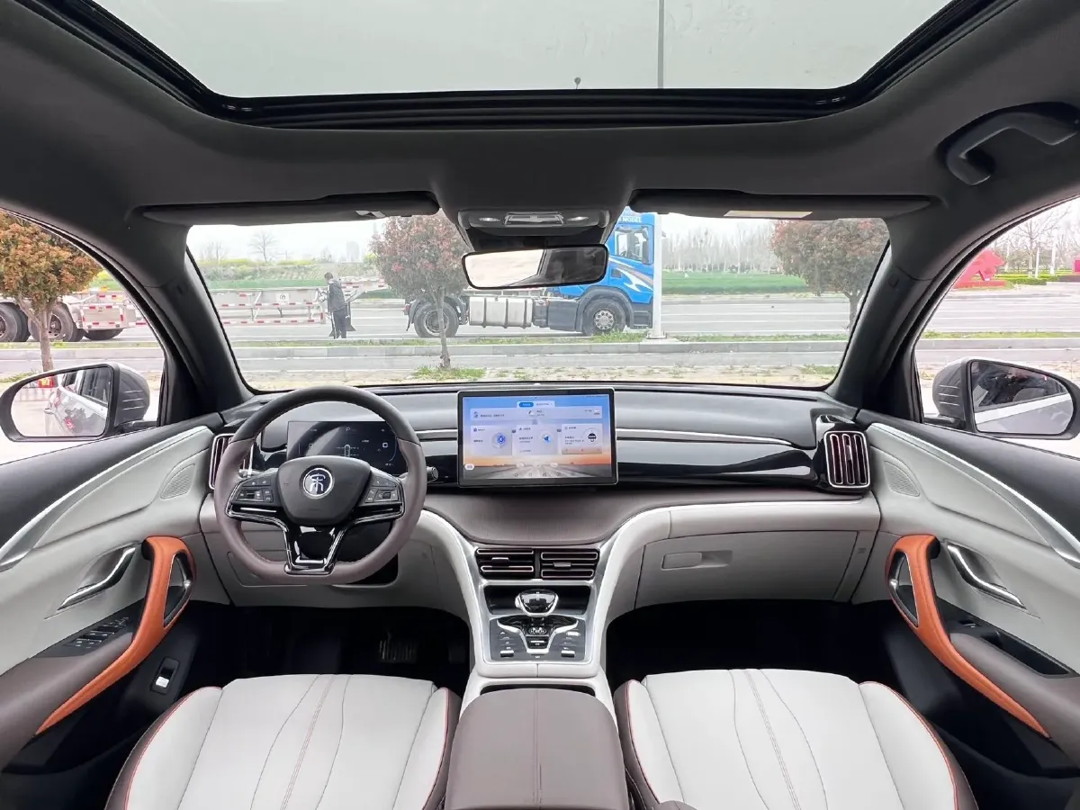 2022 Ruichi Auto EC35 BEV 82HP BEV 36.288KWH,autocango,china used car exporter,china ev exporter,chinese used car exporter,chinese used ev exporter