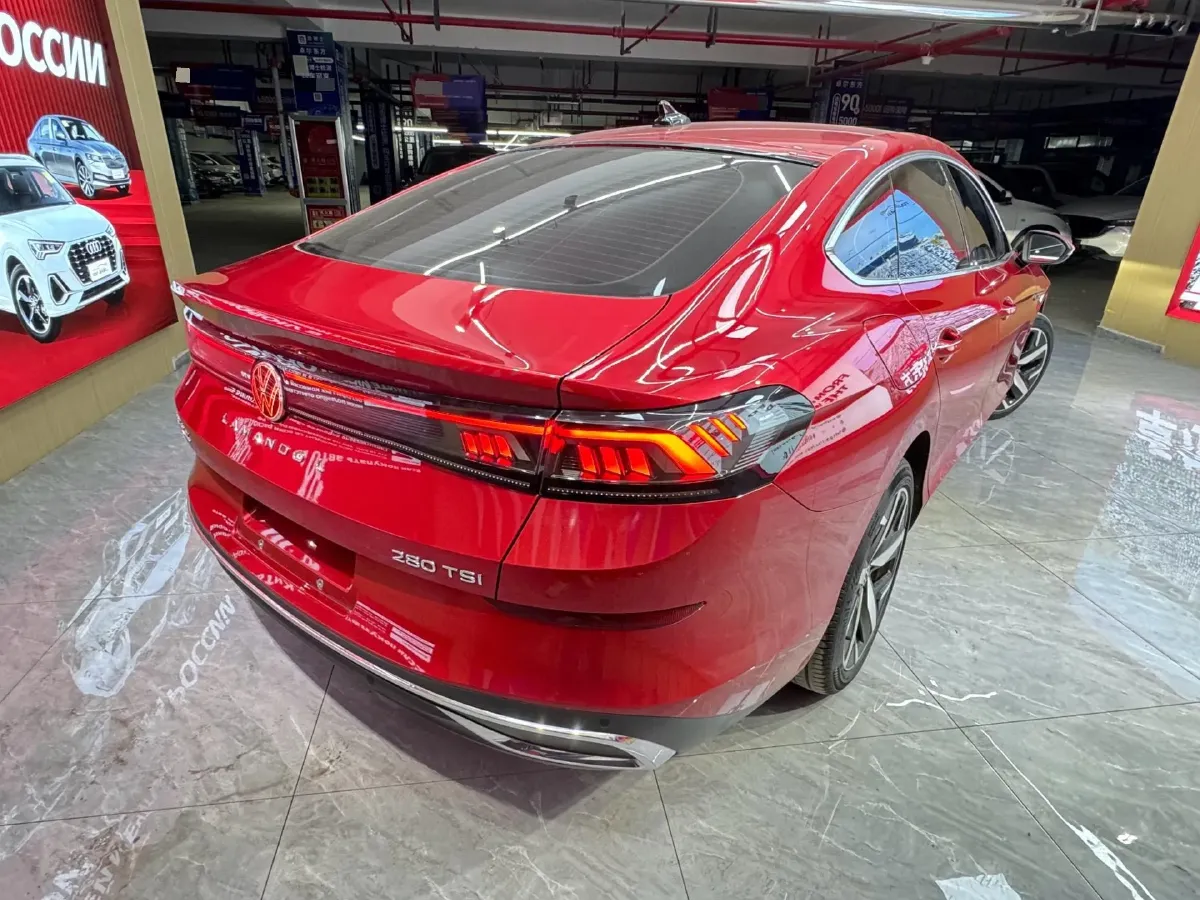 2022 Skoda Superb 2.0T 186HP L4 7DCT,autocango,china used car exporter,china ev exporter,chinese used car exporter,chinese used ev exporter