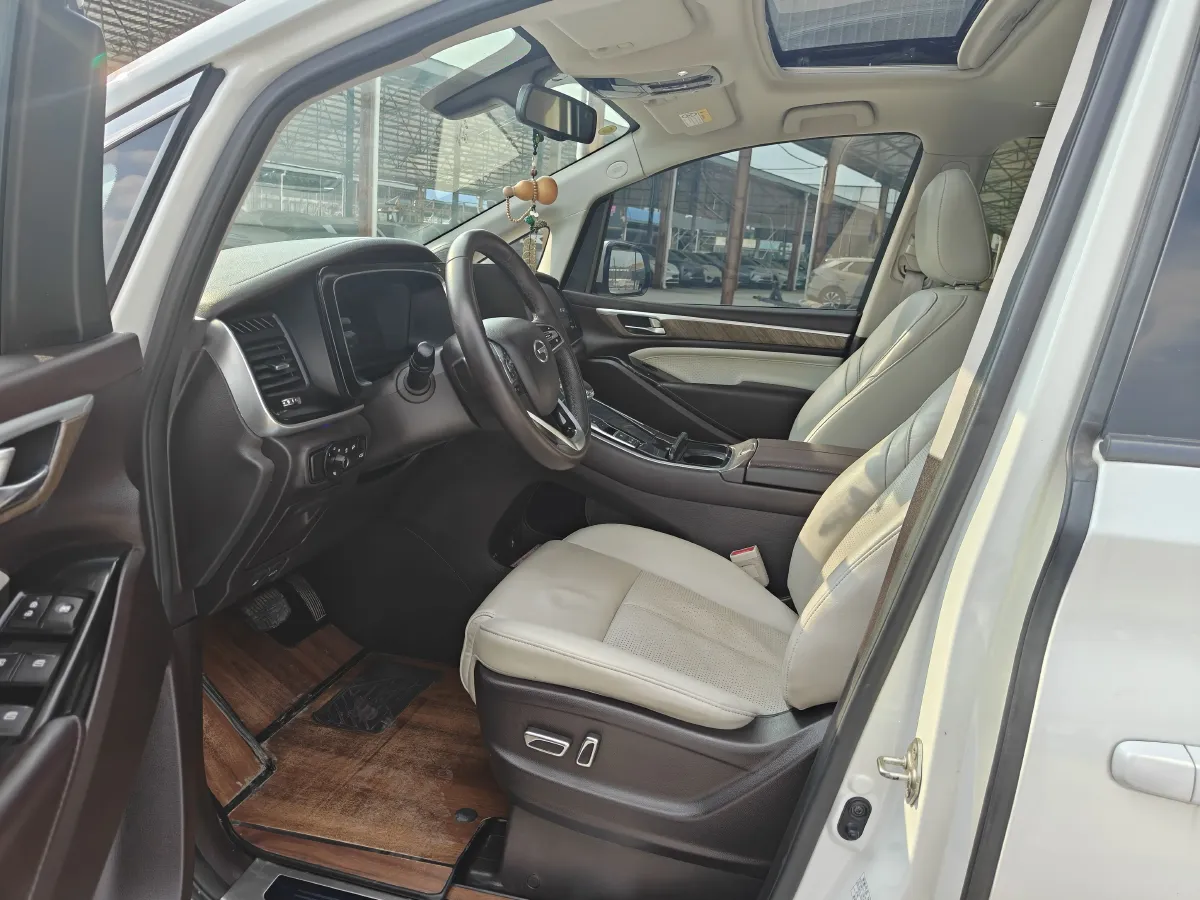 2021 GAC Trumpchi M8 2.0T 252HP L4 8AT,autocango,china used car exporter,china ev exporter,chinese used car exporter,chinese used ev exporter