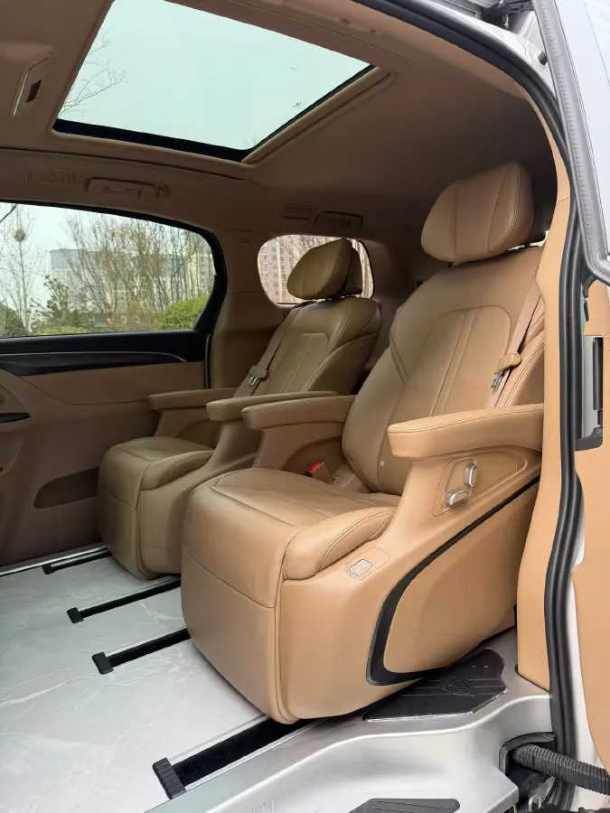 2020 Buick GL8 2.0T 237HP L4 9AT,autocango,china used car exporter,china ev exporter,chinese used car exporter,chinese used ev exporter