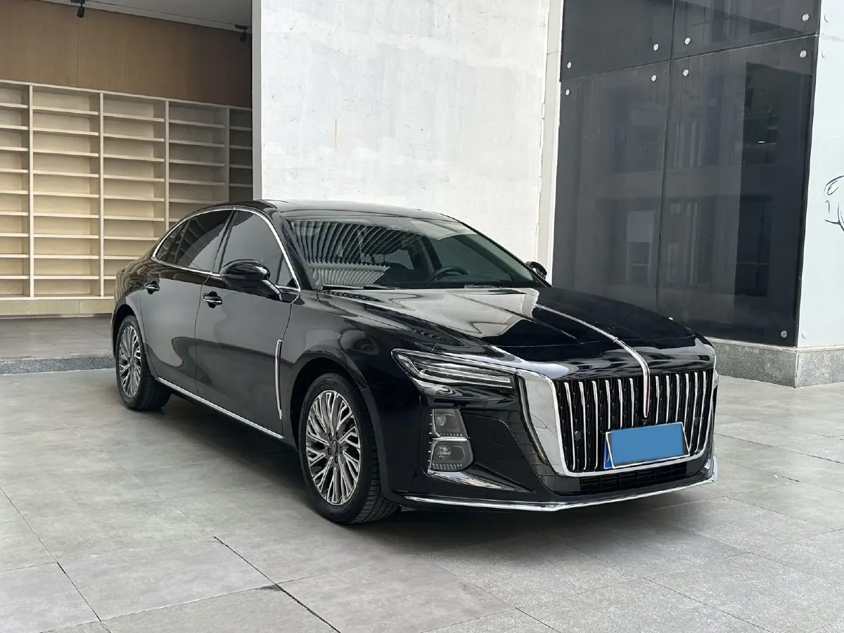 2023 HongQi H5 2.0T 224HP L4 8AT,autocango,china used car exporter,china ev exporter,chinese used car exporter,chinese used ev exporter