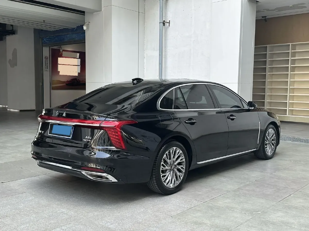 2023 HongQi H5 2.0T 224HP L4 8AT,autocango,china used car exporter,china ev exporter,chinese used car exporter,chinese used ev exporter