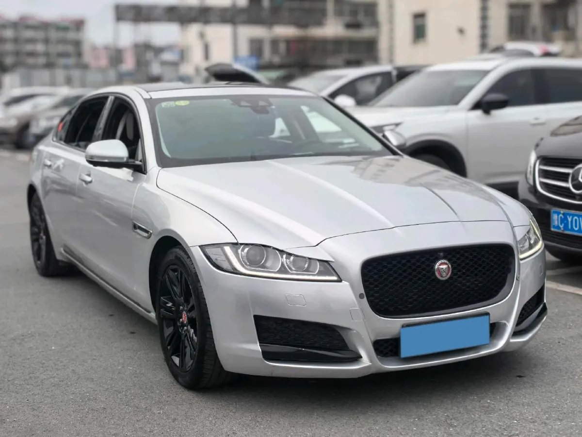 2017 Jaguar XFL 2.0T 240HP L4 8AT,autocango,china used car exporter,china ev exporter,chinese used car exporter,chinese used ev exporter