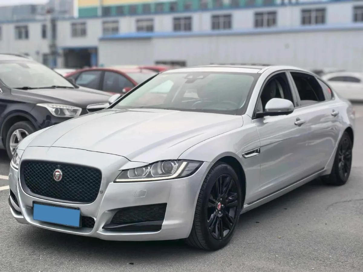 2017 Jaguar XFL 2.0T 240HP L4 8AT,autocango,china used car exporter,china ev exporter,chinese used car exporter,chinese used ev exporter