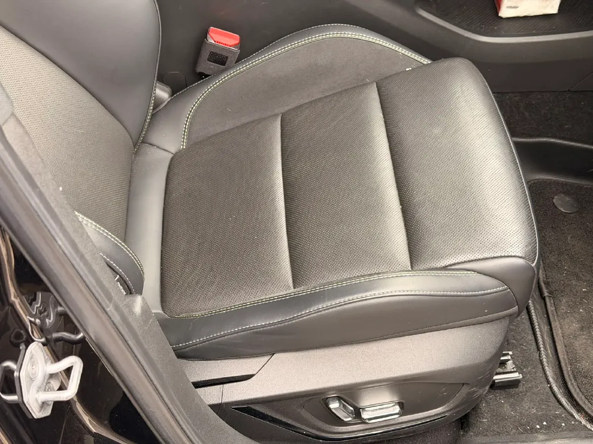 2023 LYNK&CO 03 2.0T 254HP L4 7DCT,autocango,china used car exporter,china ev exporter,chinese used car exporter,chinese used ev exporter