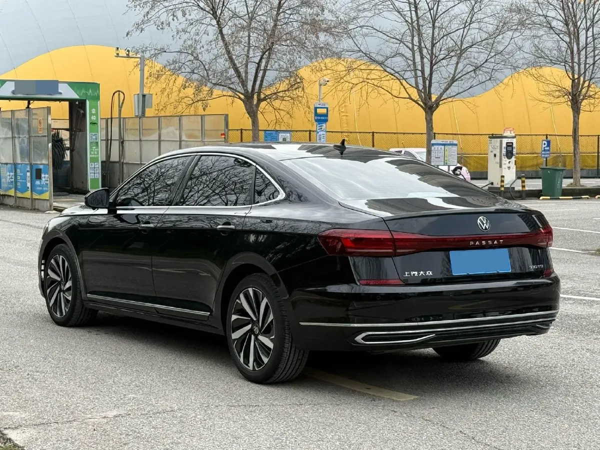 2023 Volkswagen Passat 2.0T 186HP L4 7DCT,autocango,china used car exporter,china ev exporter,chinese used car exporter,chinese used ev exporter