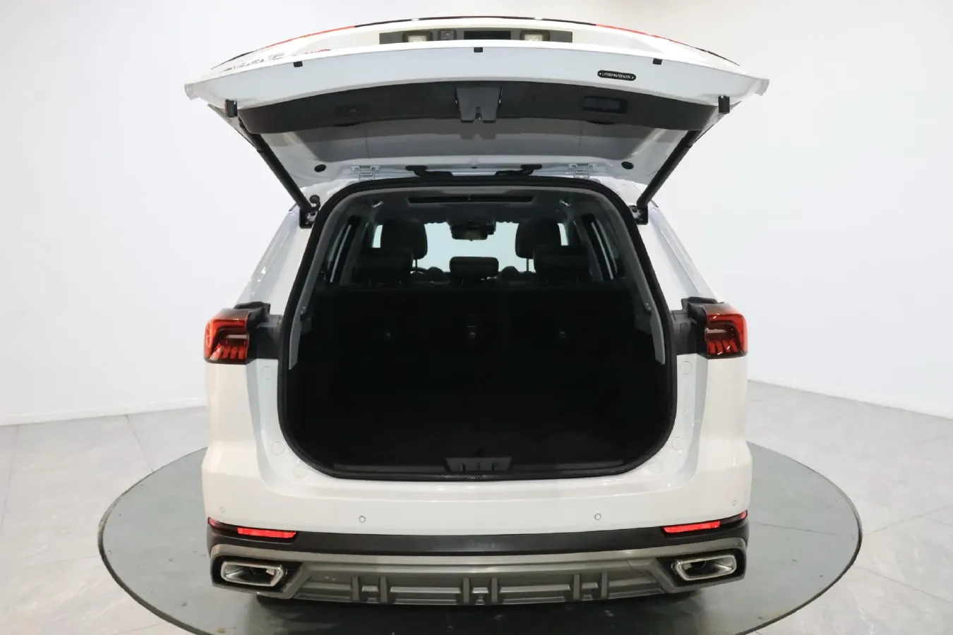 2024 Chery Tiggo 8 PRO 1.6T 197HP L4 7DCT,autocango,china used car exporter,china ev exporter,chinese used car exporter,chinese used ev exporter