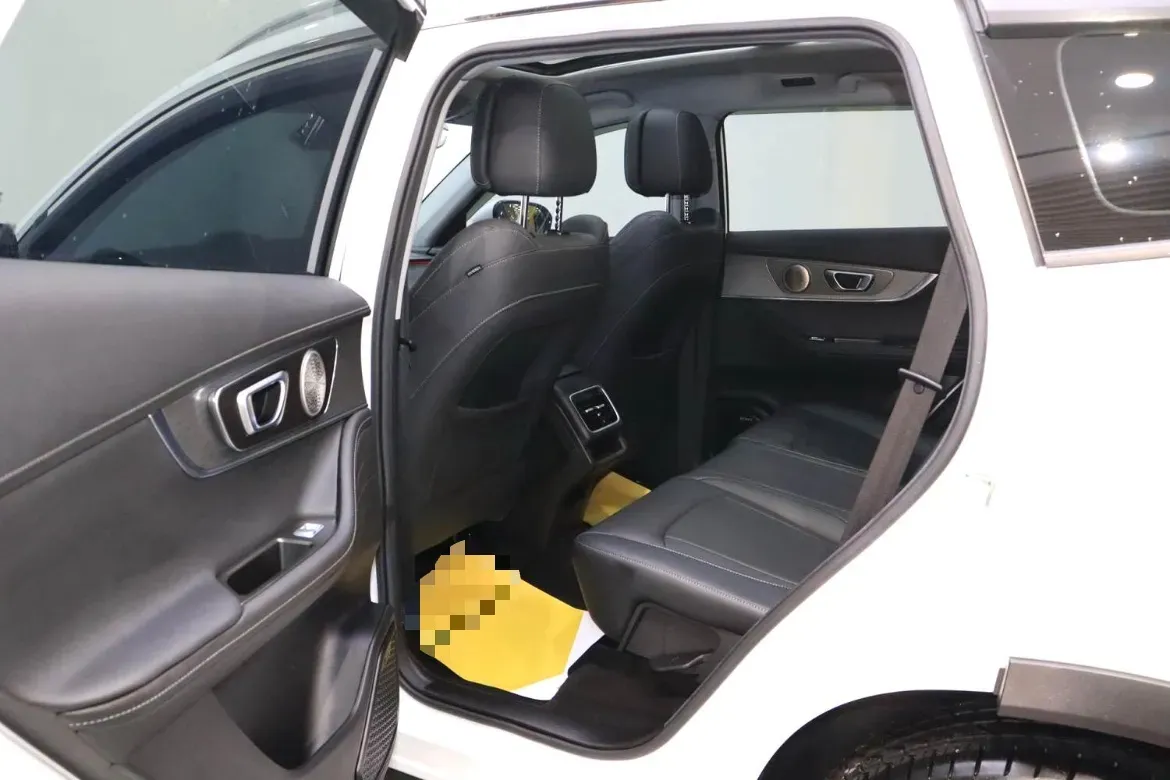 2024 Chery Tiggo 8 PRO 1.6T 197HP L4 7DCT,autocango,china used car exporter,china ev exporter,chinese used car exporter,chinese used ev exporter