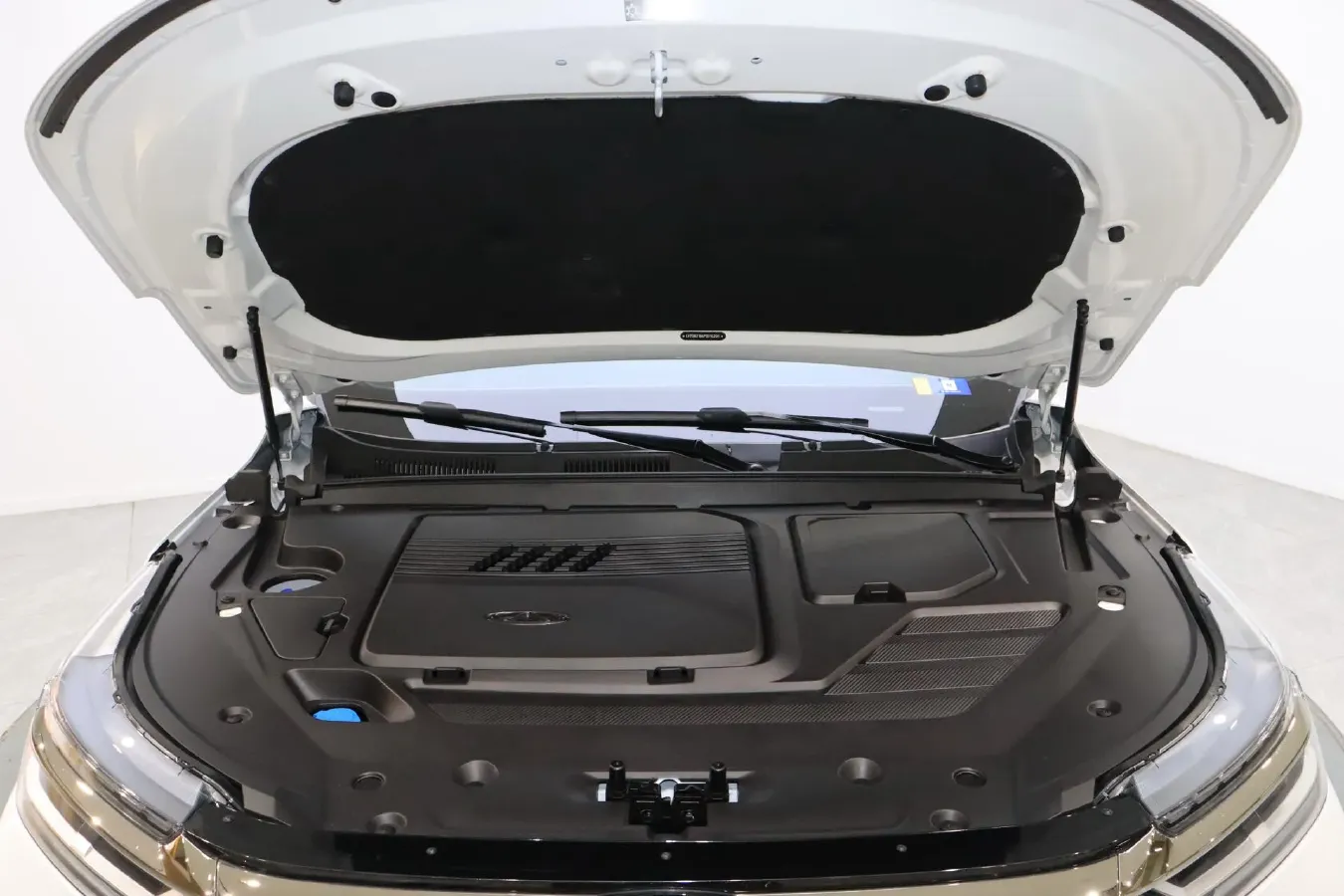 2024 Chery Tiggo 8 PRO 1.6T 197HP L4 7DCT,autocango,china used car exporter,china ev exporter,chinese used car exporter,chinese used ev exporter