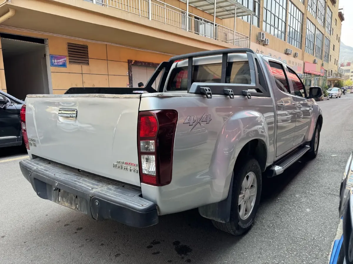 2019 Isuzu LingTuo 2.5T 150HP L4 6MT,autocango,china used car exporter,china ev exporter,chinese used car exporter,chinese used ev exporter