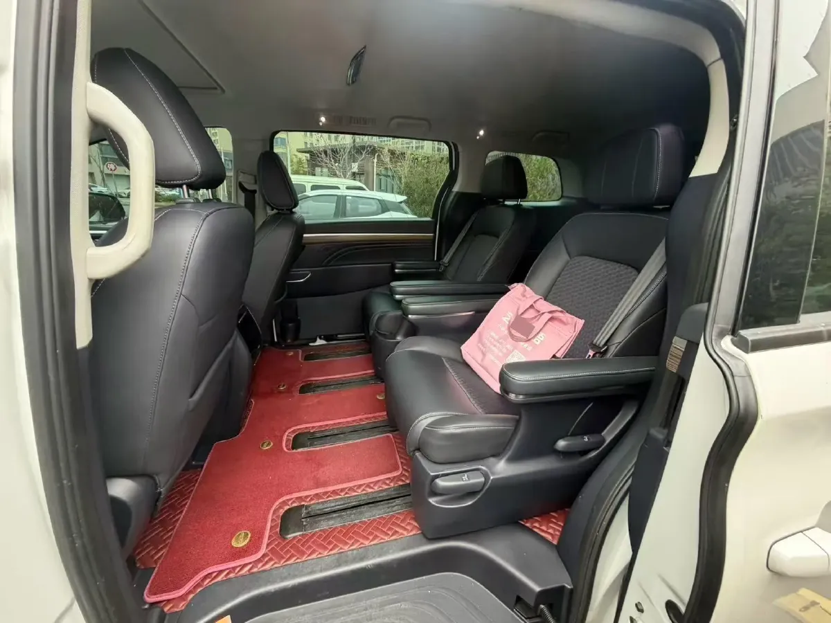 2023 GAC Trumpchi M8 2.0T 252HP L4 8AT,autocango,china used car exporter,china ev exporter,chinese used car exporter,chinese used ev exporter