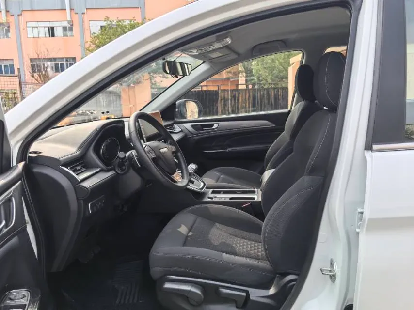 2021 Haval M6 1.5T 150HP L4 7DCT,autocango,china used car exporter,china ev exporter,chinese used car exporter,chinese used ev exporter