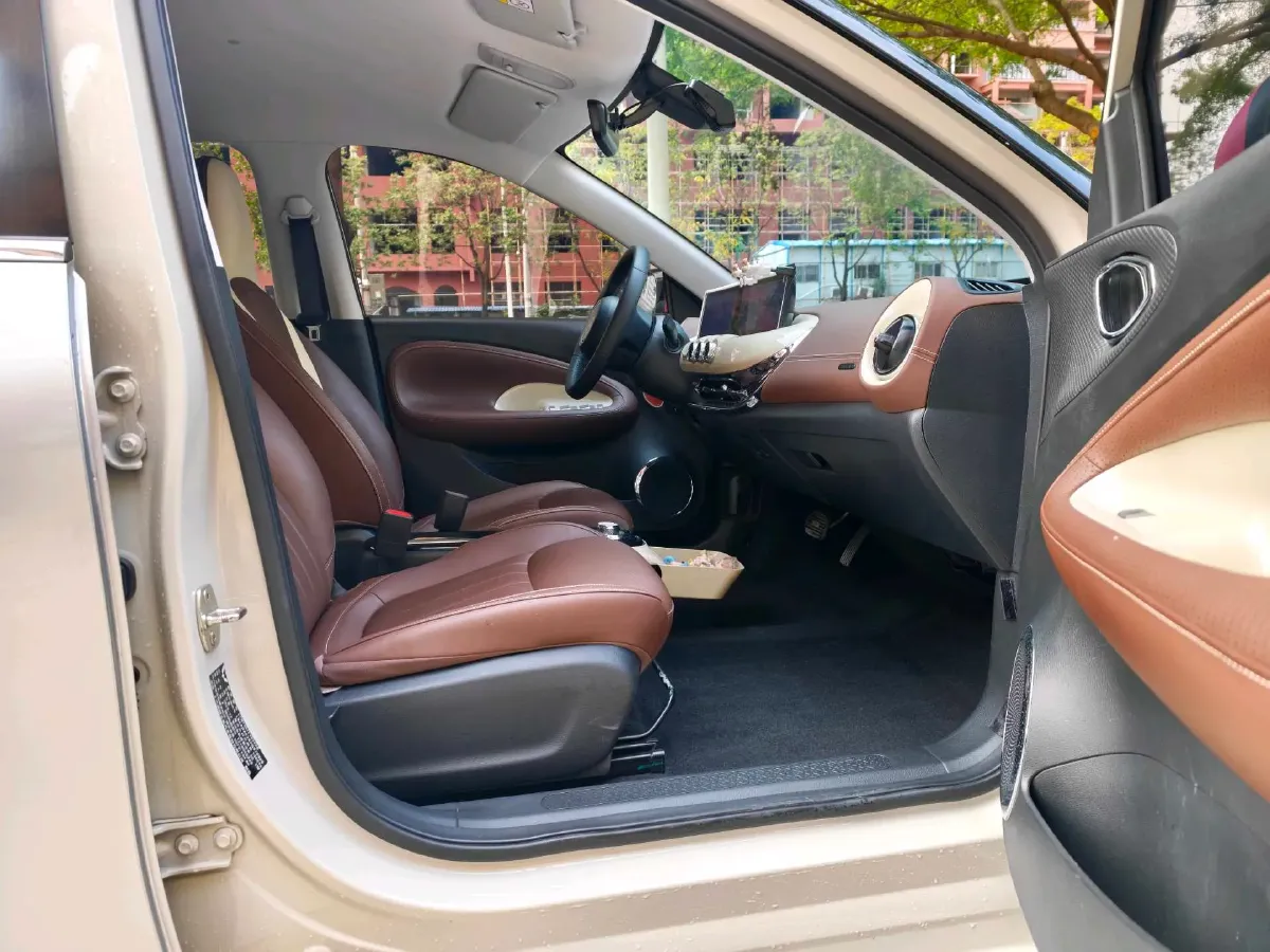 2023 WuLing BinGuo BEV 31.9KWH,autocango,china used car exporter,china ev exporter,chinese used car exporter,chinese used ev exporter