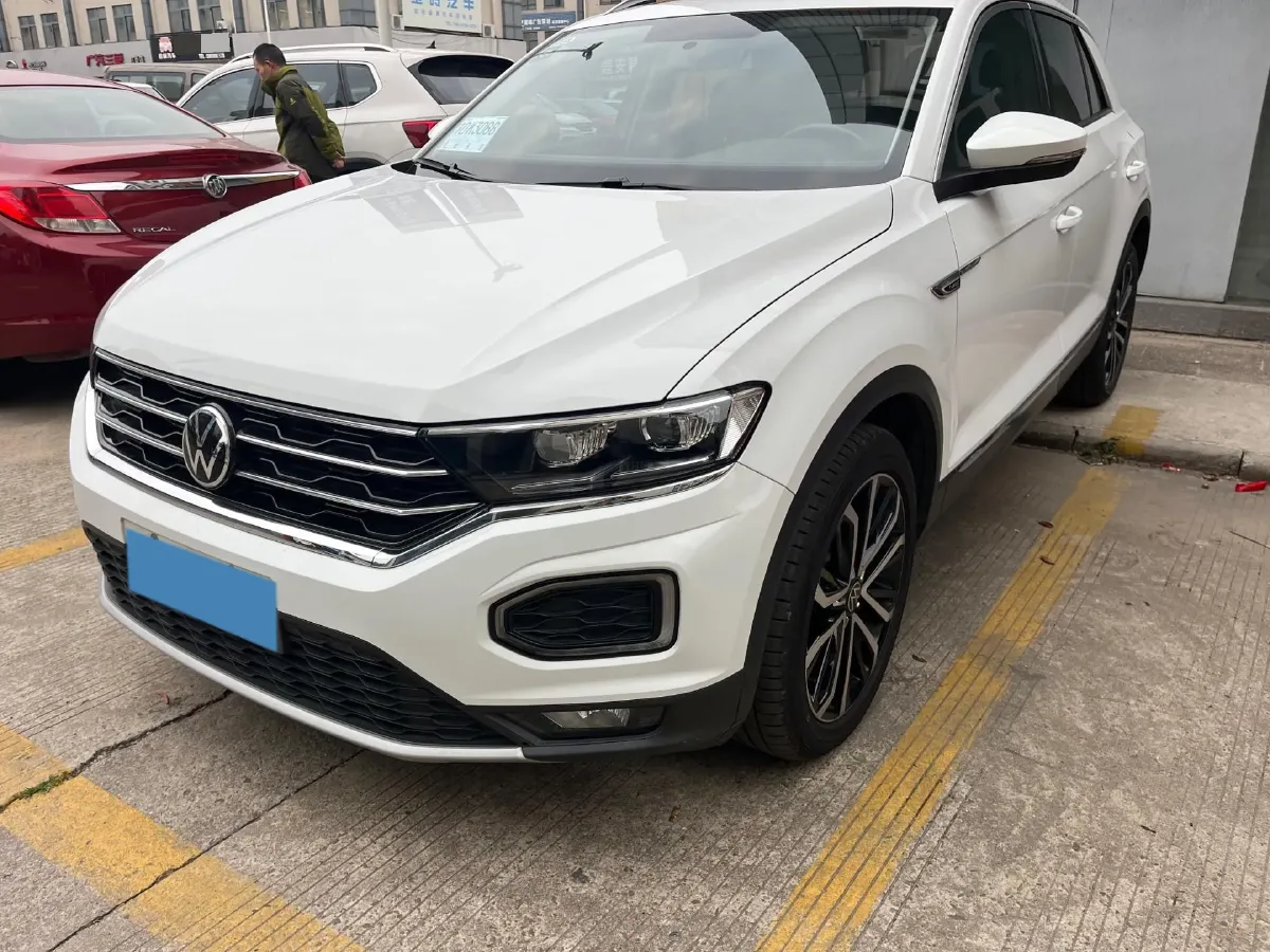 2021 Volkswagen T-Roc 1.4T 150HP L4 7DCT,autocango,china used car exporter,china ev exporter,chinese used car exporter,chinese used ev exporter