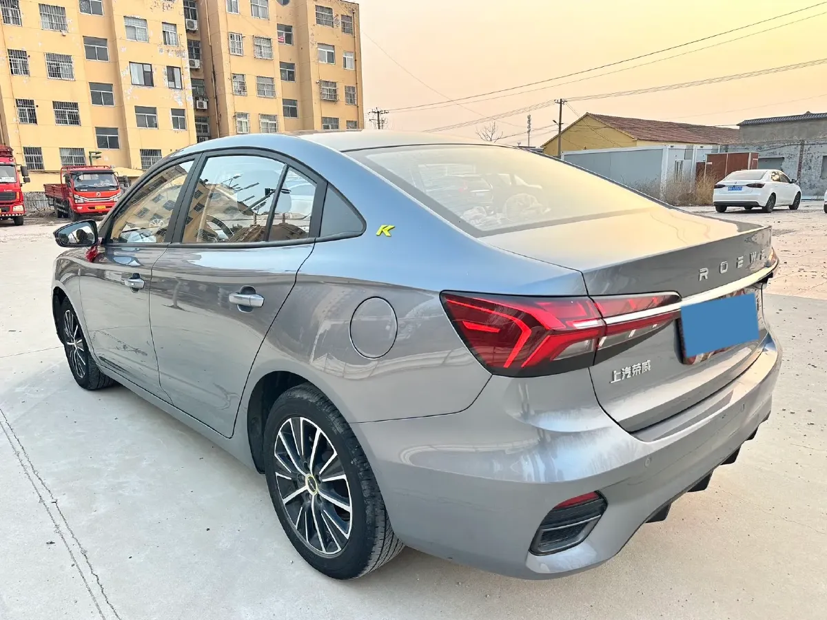 2021 Roewe i5 1.5L 120HP L4 5MT,autocango,china used car exporter,china ev exporter,chinese used car exporter,chinese used ev exporter