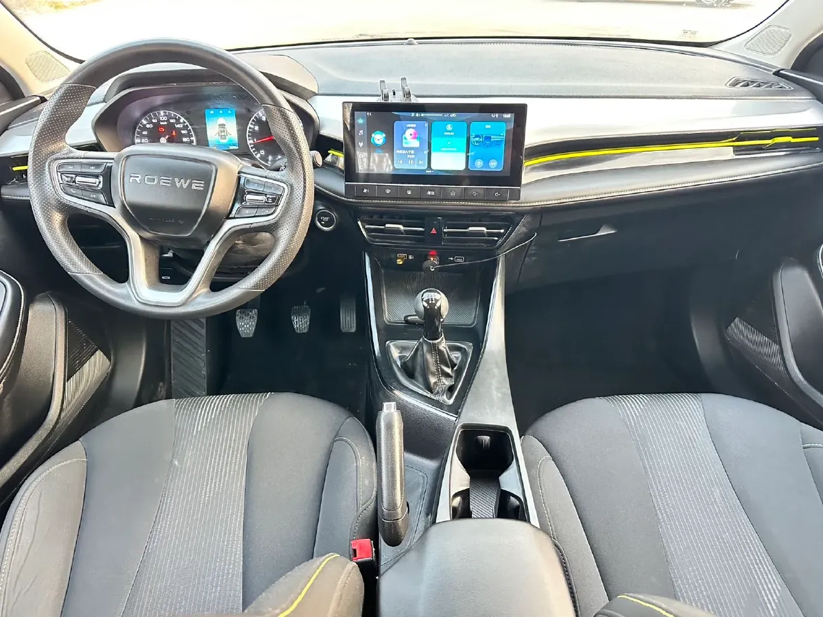 2021 Roewe i5 1.5L 120HP L4 5MT,autocango,china used car exporter,china ev exporter,chinese used car exporter,chinese used ev exporter