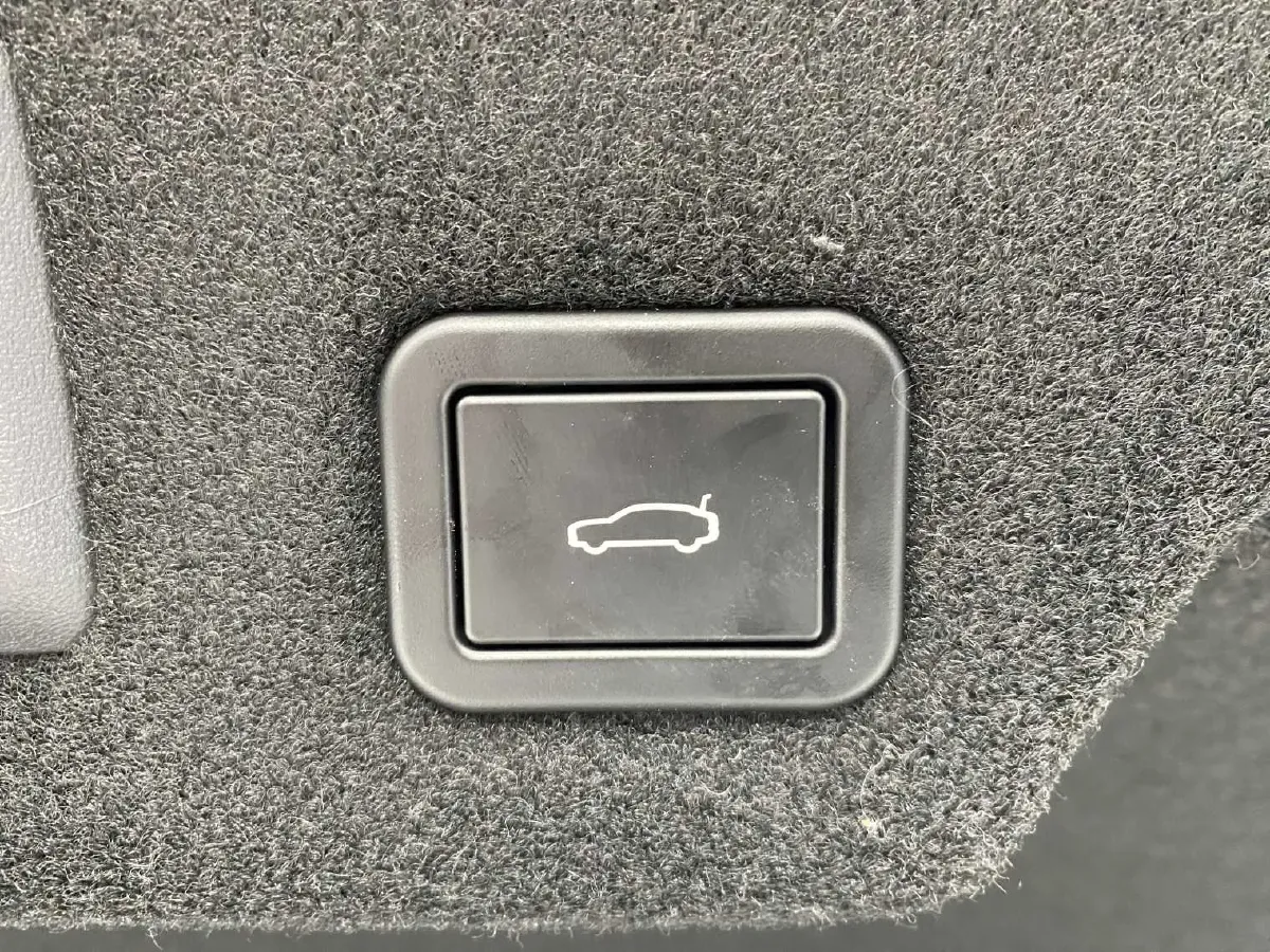 2026 Avatr 12 BEV,autocango,china used car exporter,china ev exporter,chinese used car exporter,chinese used ev exporter