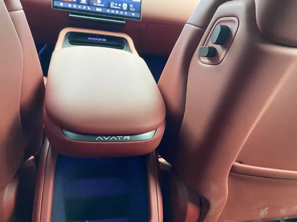 2026 Avatr 12 BEV,autocango,china used car exporter,china ev exporter,chinese used car exporter,chinese used ev exporter