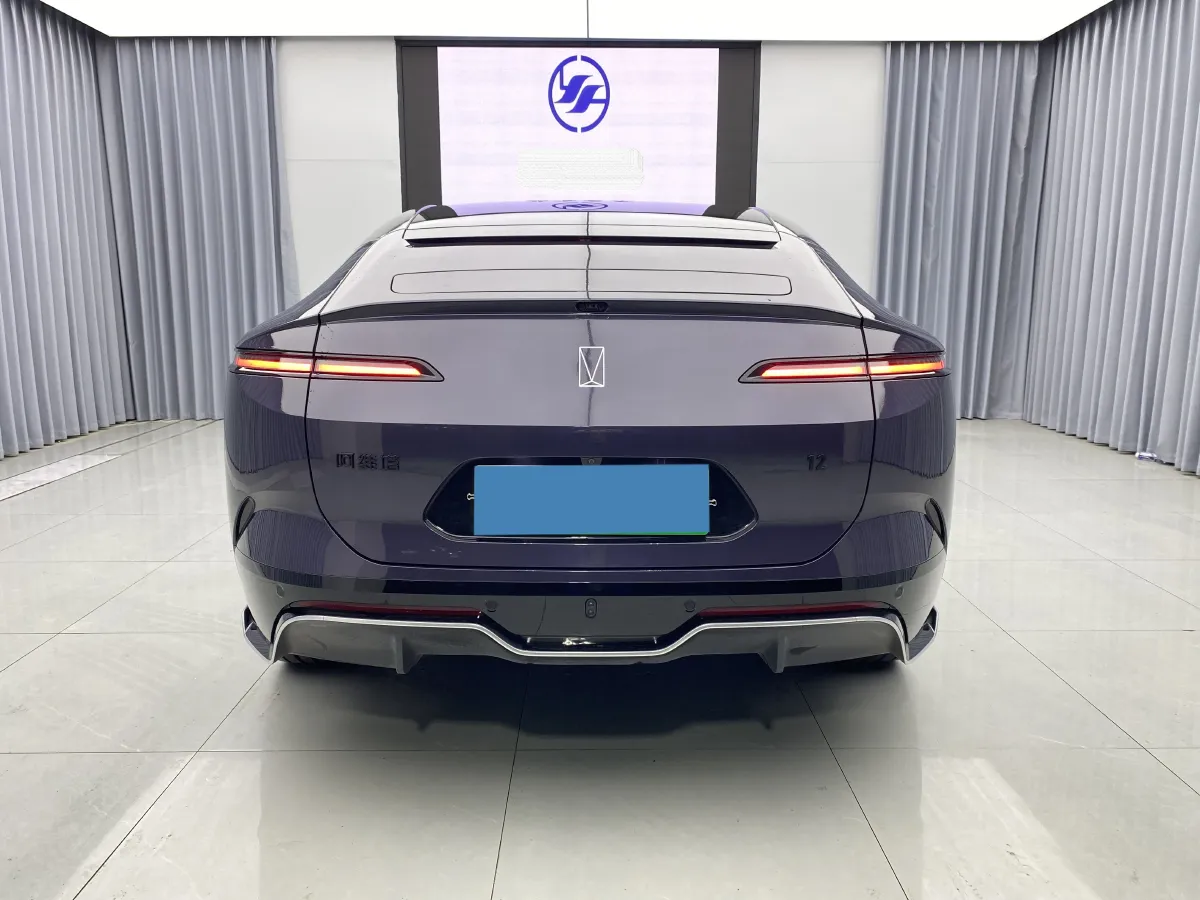 2026 Avatr 12 BEV,autocango,china used car exporter,china ev exporter,chinese used car exporter,chinese used ev exporter