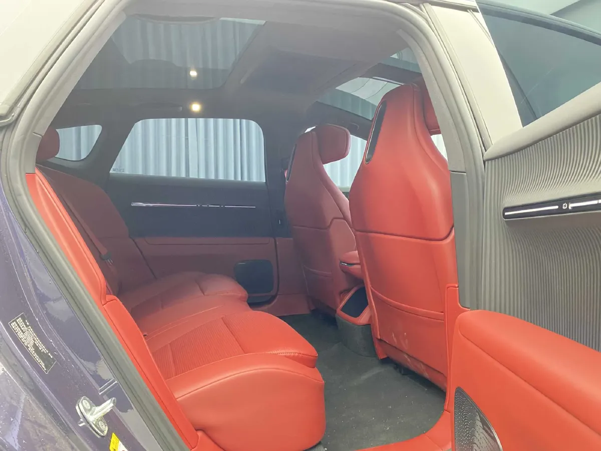 2026 Avatr 12 BEV,autocango,china used car exporter,china ev exporter,chinese used car exporter,chinese used ev exporter