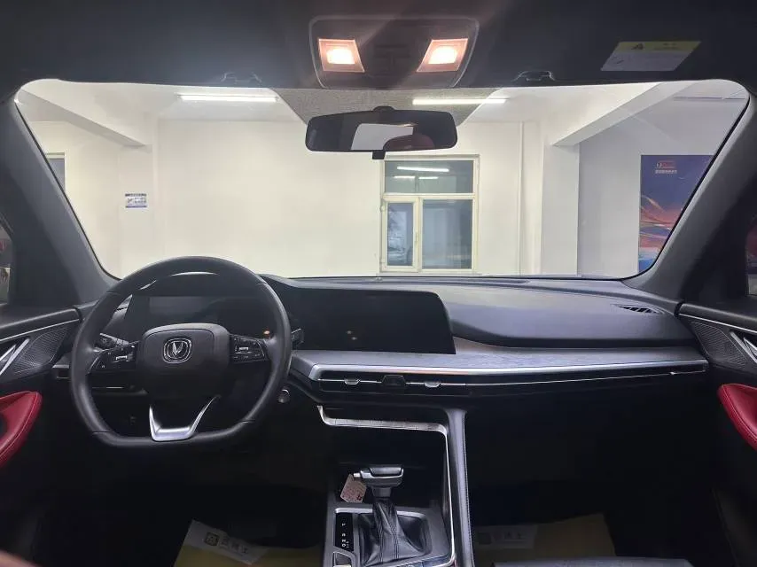 2021 ChangAn CS35 Plus 1.4T 160HP L4 7DCT,autocango,china used car exporter,china ev exporter,chinese used car exporter,chinese used ev exporter