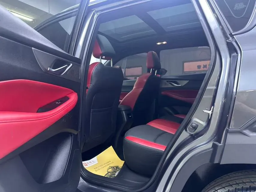 2021 ChangAn CS35 Plus 1.4T 160HP L4 7DCT,autocango,china used car exporter,china ev exporter,chinese used car exporter,chinese used ev exporter