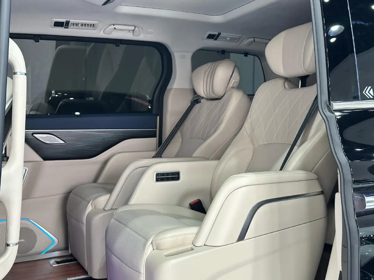 2024 Mercedes-Benz C Class 1.5T 204HP L4 9AT,autocango,china used car exporter,china ev exporter,chinese used car exporter,chinese used ev exporter