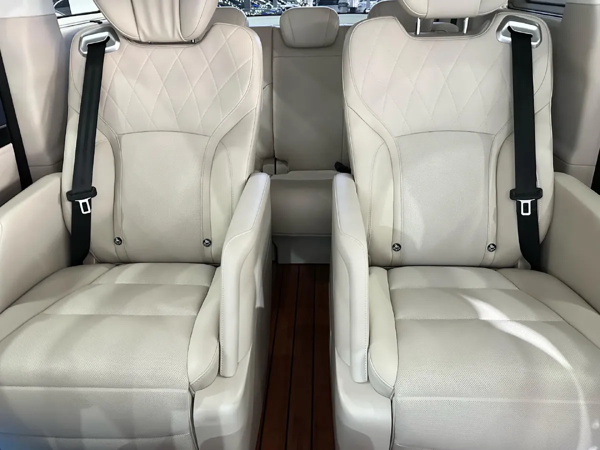 2024 Mercedes-Benz C Class 1.5T 204HP L4 9AT,autocango,china used car exporter,china ev exporter,chinese used car exporter,chinese used ev exporter