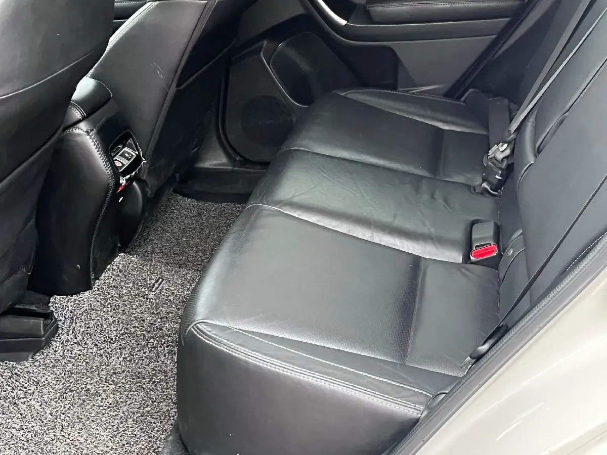 2018 Jeep Commander 2.0T 234HP L4 9AT,autocango,china used car exporter,china ev exporter,chinese used car exporter,chinese used ev exporter