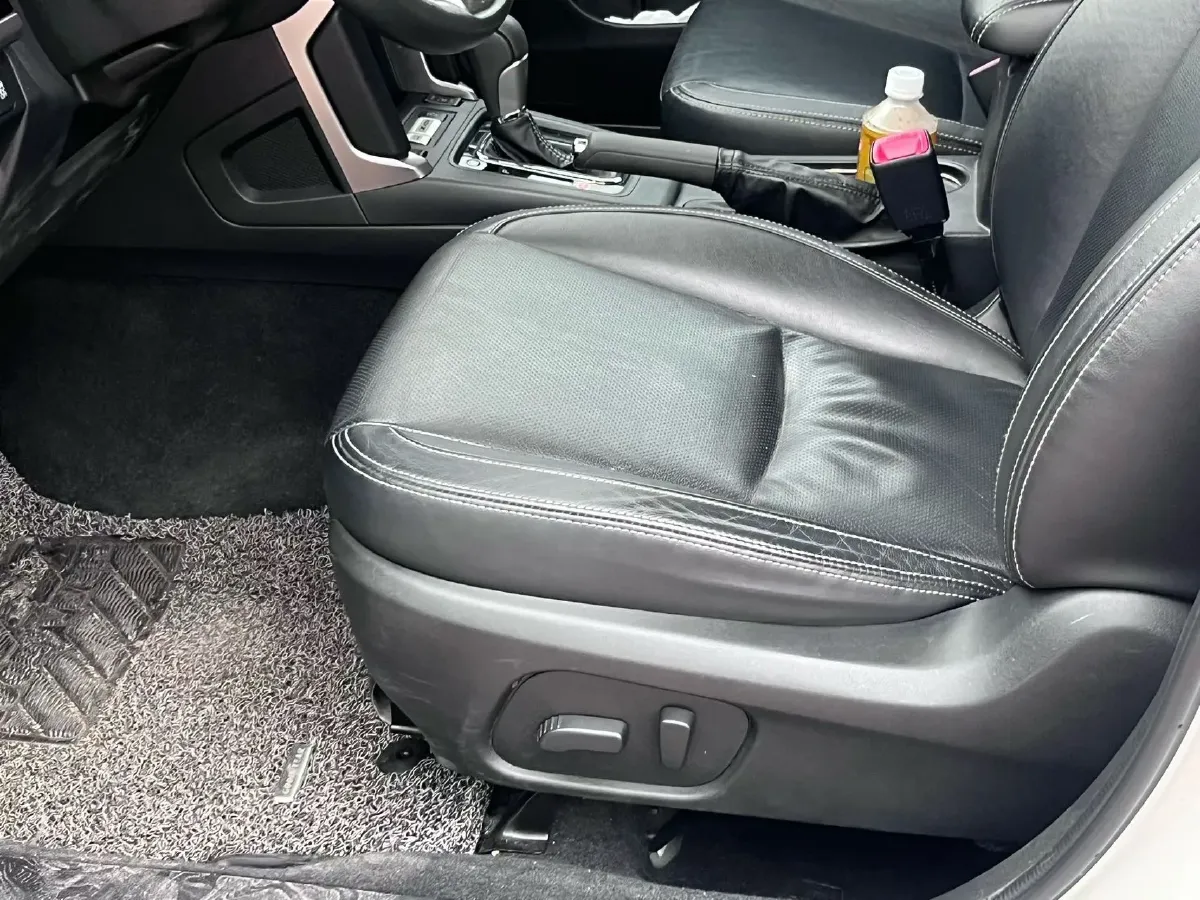 2018 Jeep Commander 2.0T 234HP L4 9AT,autocango,china used car exporter,china ev exporter,chinese used car exporter,chinese used ev exporter