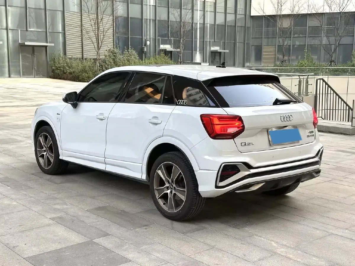 2022 Audi Q2L 1.4T 150HP L4 7DCT,autocango,china used car exporter,china ev exporter,chinese used car exporter,chinese used ev exporter