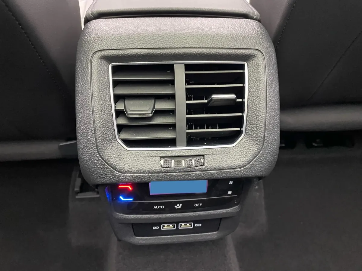 2022 Audi Q2L 1.4T 150HP L4 7DCT,autocango,china used car exporter,china ev exporter,chinese used car exporter,chinese used ev exporter