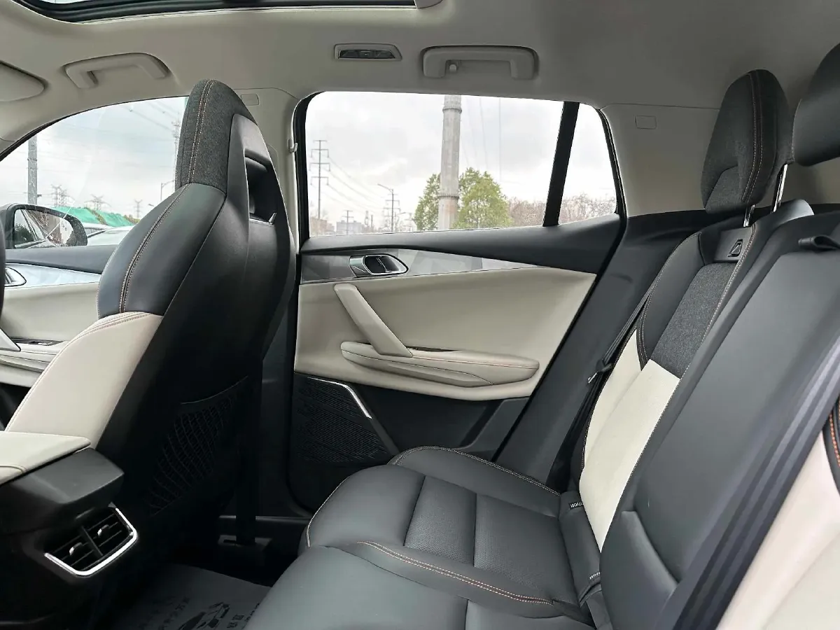 2022 Roewe i6 MAX BEV 61.1KWH,autocango,china used car exporter,china ev exporter,chinese used car exporter,chinese used ev exporter