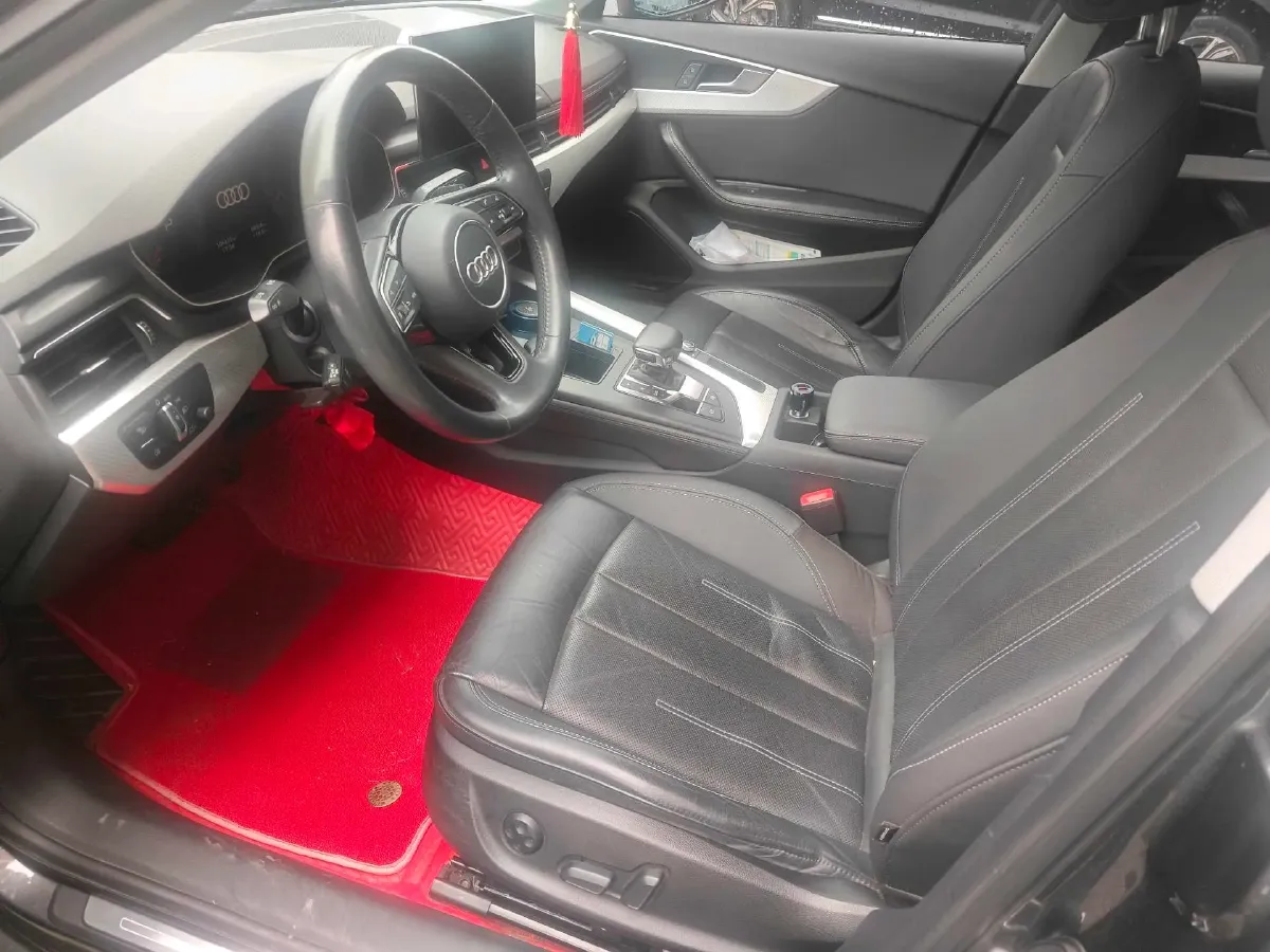 2020 Audi A4L 2.0T 190HP L4 7DCT,autocango,china used car exporter,china ev exporter,chinese used car exporter,chinese used ev exporter