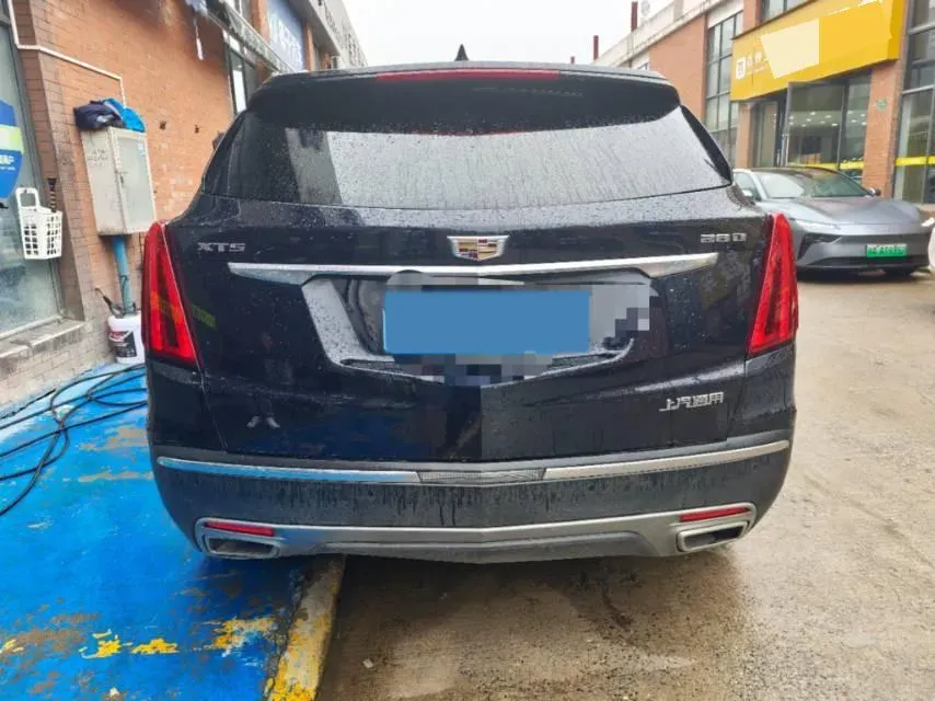 2021 Cadillac XT5 2.0T 237HP L4 9AT,autocango,china used car exporter,china ev exporter,chinese used car exporter,chinese used ev exporter