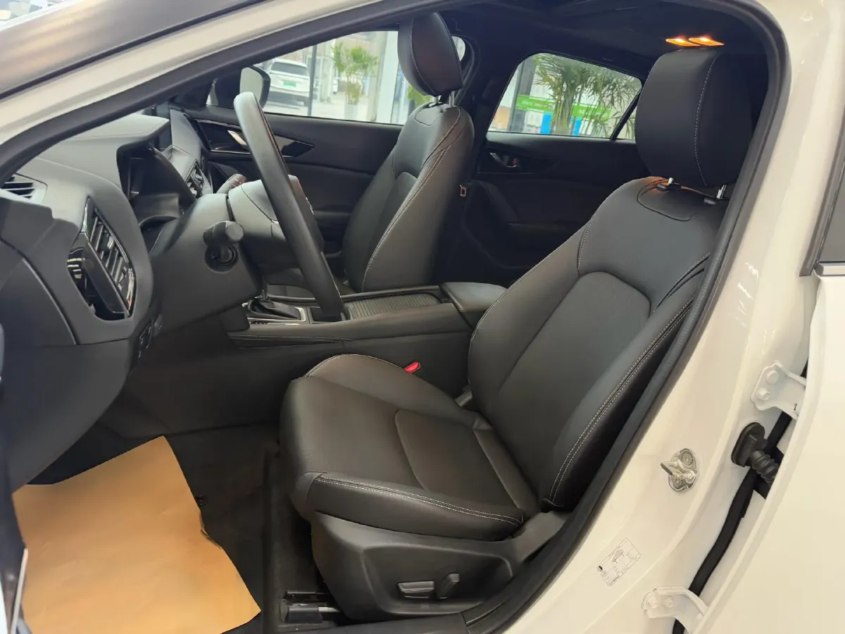 2021 Mazda CX-4 2.0L 158HP L4 6AT,autocango,china used car exporter,china ev exporter,chinese used car exporter,chinese used ev exporter