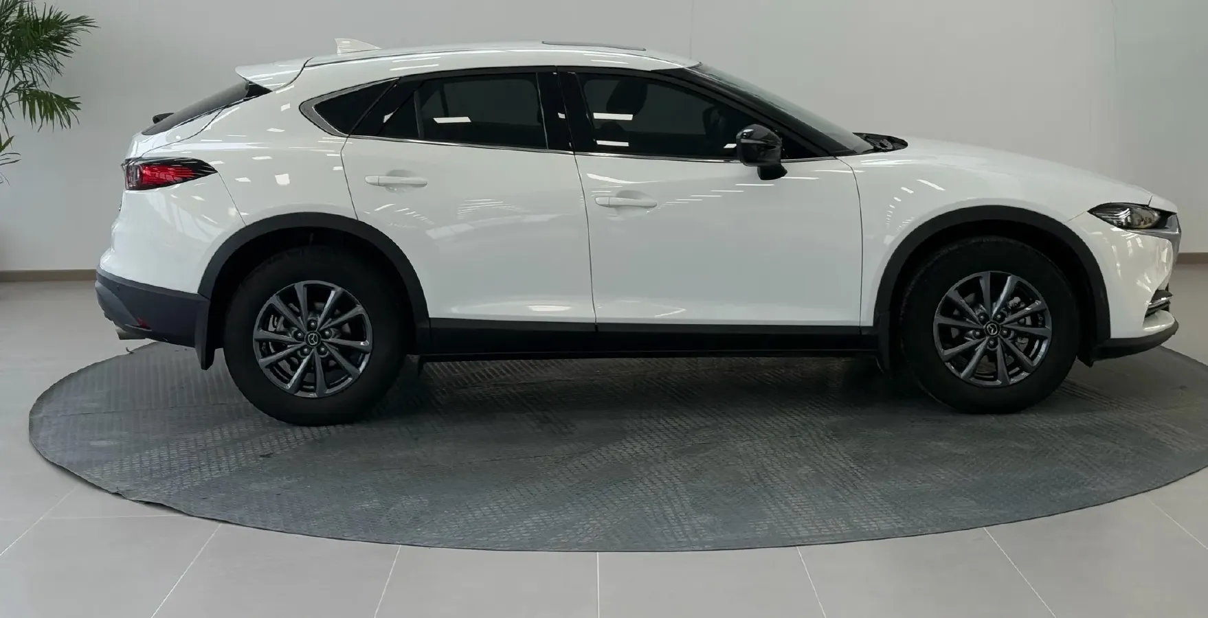 2021 Mazda CX-4 2.0L 158HP L4 6AT,autocango,china used car exporter,china ev exporter,chinese used car exporter,chinese used ev exporter