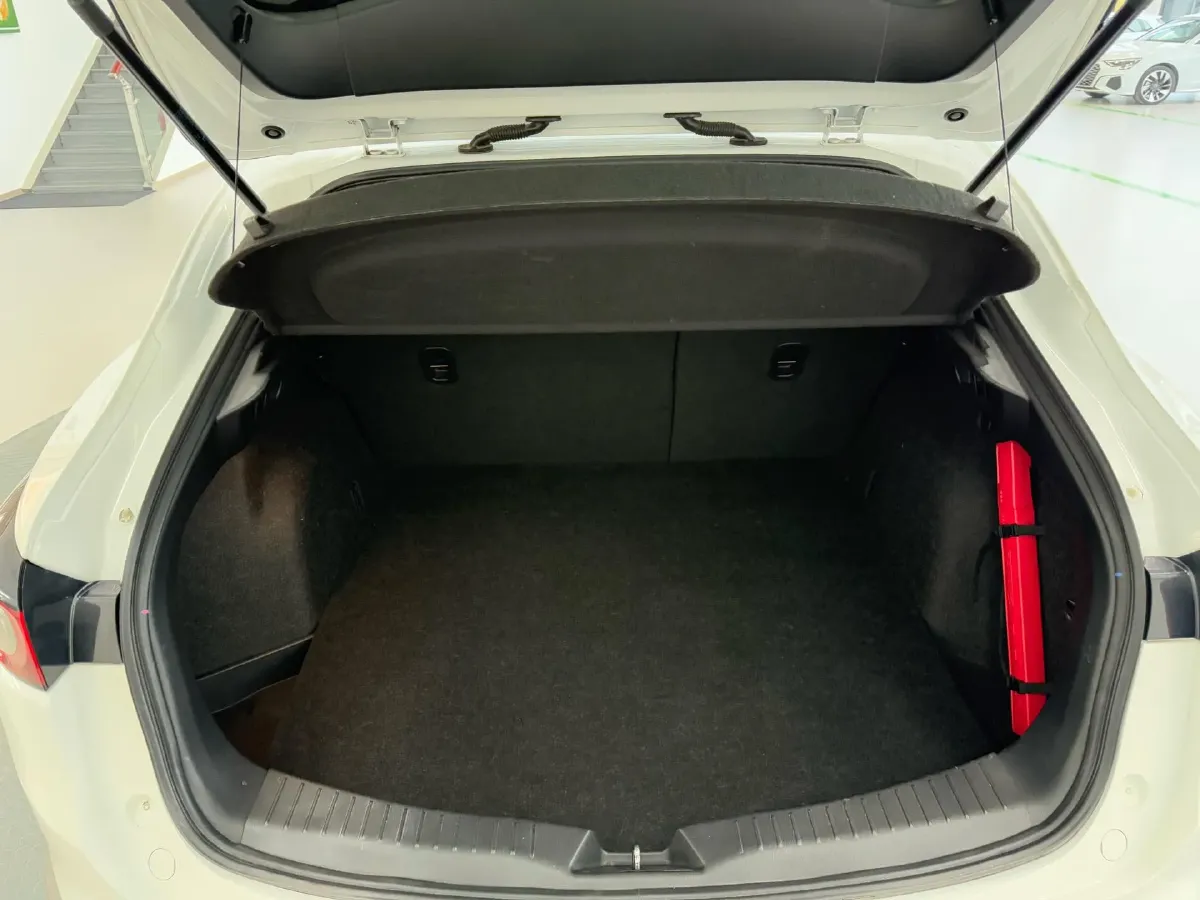 2021 Mazda CX-4 2.0L 158HP L4 6AT,autocango,china used car exporter,china ev exporter,chinese used car exporter,chinese used ev exporter