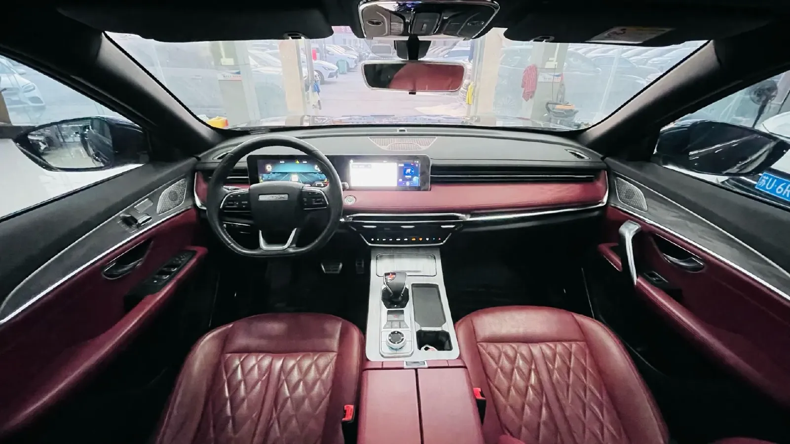 2023 ChangAn Oshan X7 Plus 1.5T 188HP L4 7DCT,autocango,china used car exporter,china ev exporter,chinese used car exporter,chinese used ev exporter