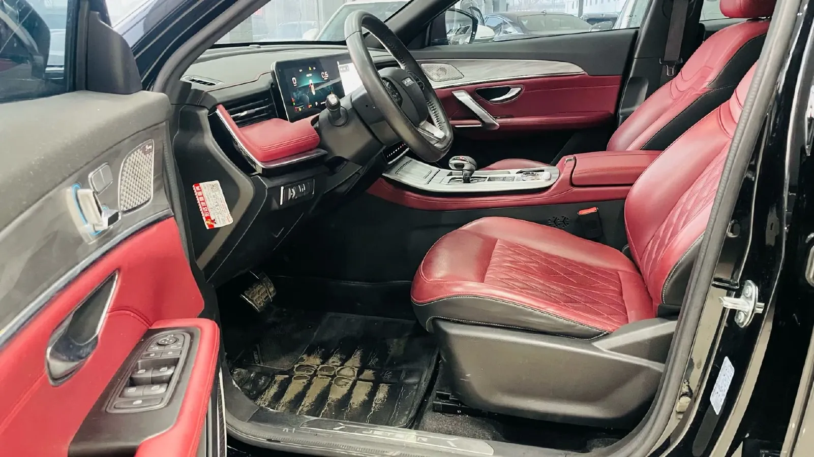 2023 ChangAn Oshan X7 Plus 1.5T 188HP L4 7DCT,autocango,china used car exporter,china ev exporter,chinese used car exporter,chinese used ev exporter