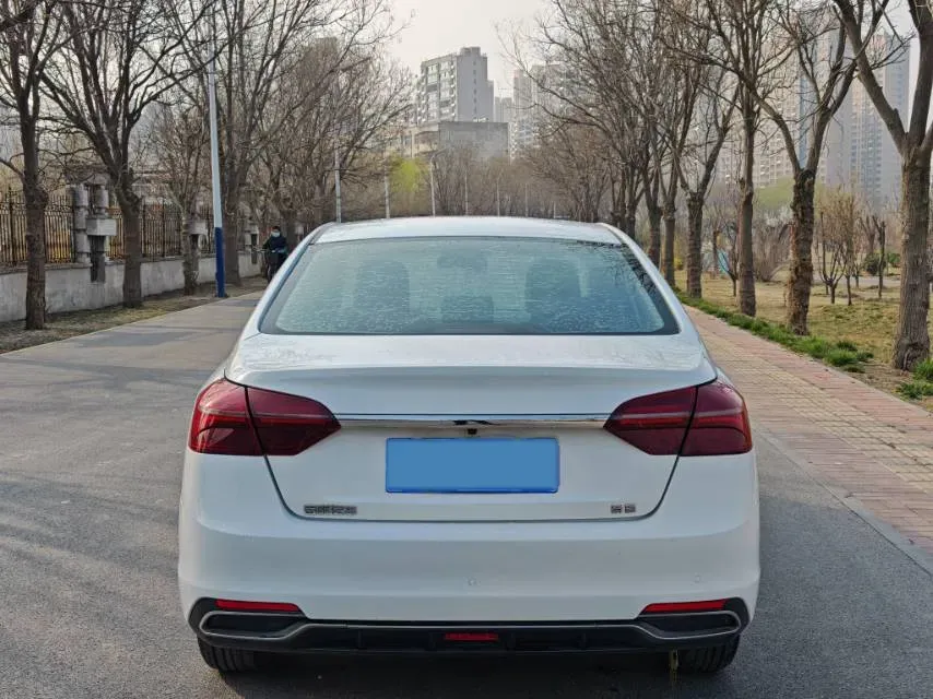 2020 Geely Emgrand 1.5L 109HP L4 5MT,autocango,china used car exporter,china ev exporter,chinese used car exporter,chinese used ev exporter