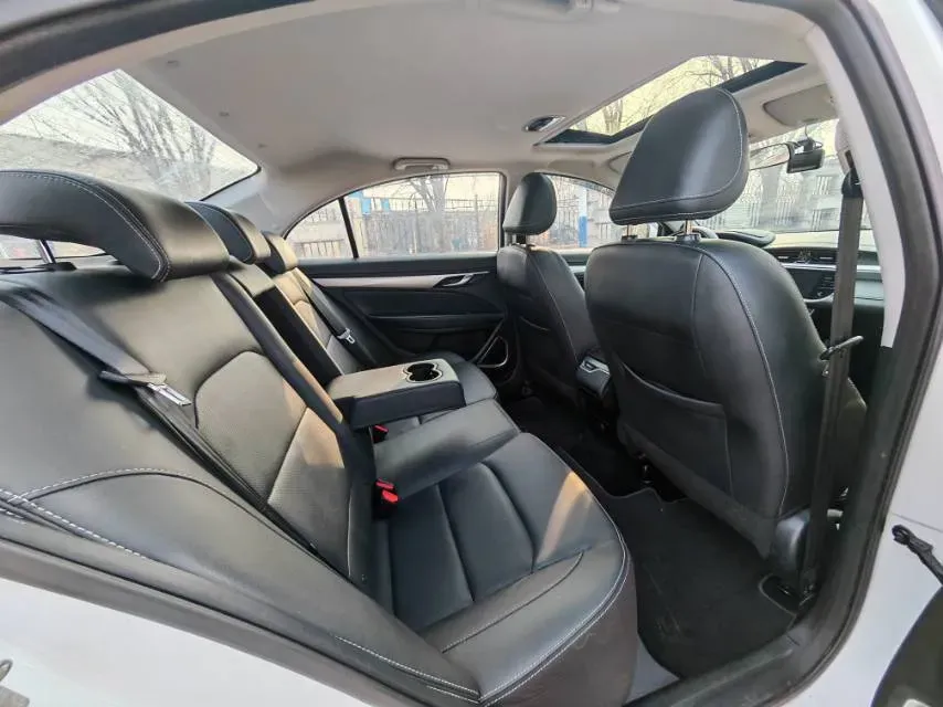 2020 Geely Emgrand 1.5L 109HP L4 5MT,autocango,china used car exporter,china ev exporter,chinese used car exporter,chinese used ev exporter