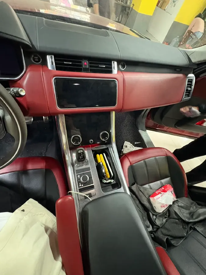 2022 Land Rover Range Rover Sport 3.0T 400HP L6 8AT,autocango,china used car exporter,china ev exporter,chinese used car exporter,chinese used ev exporter