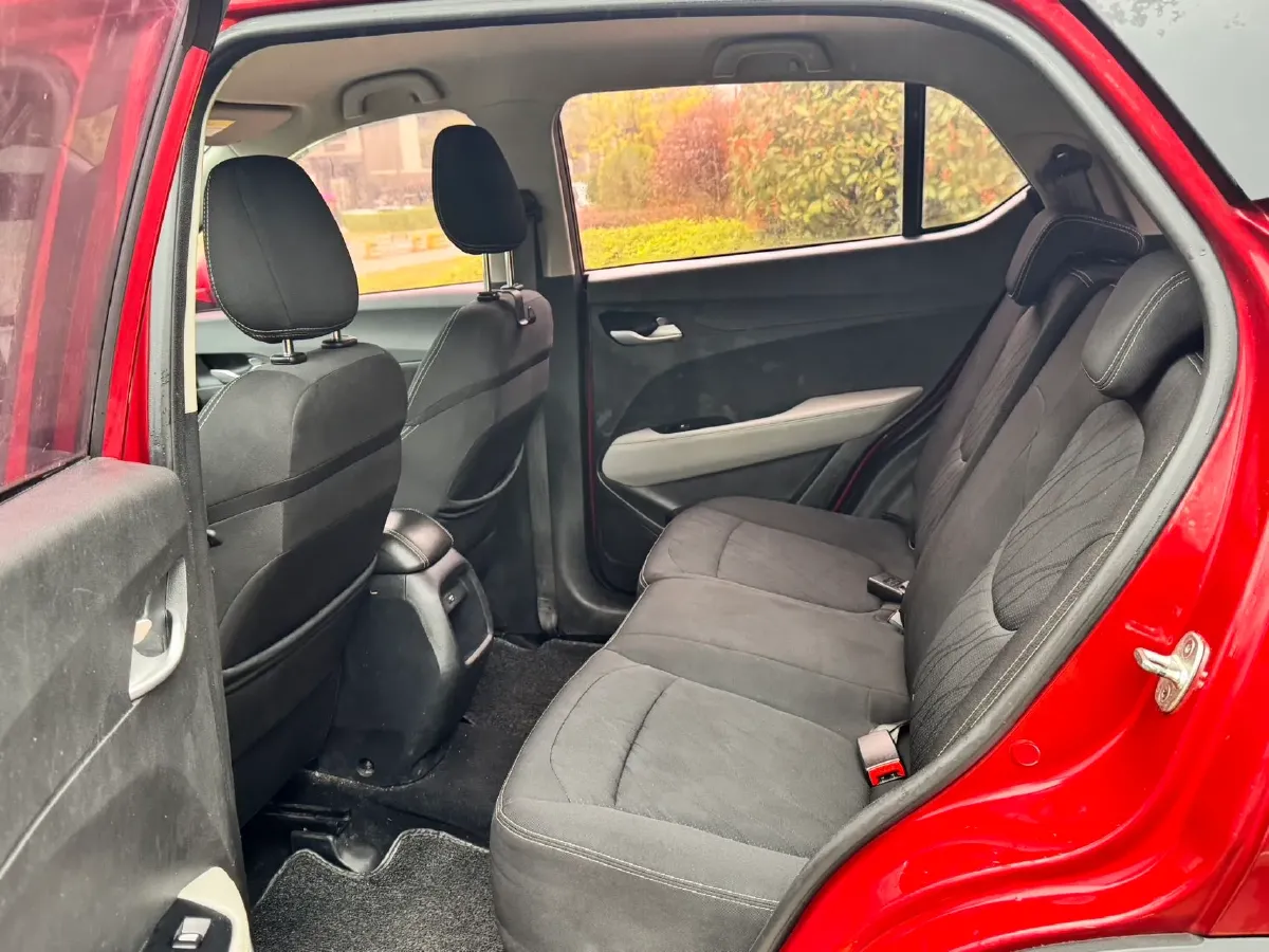 2019 BaoJun 530 1.5T 151HP L4 CVT,autocango,china used car exporter,china ev exporter,chinese used car exporter,chinese used ev exporter