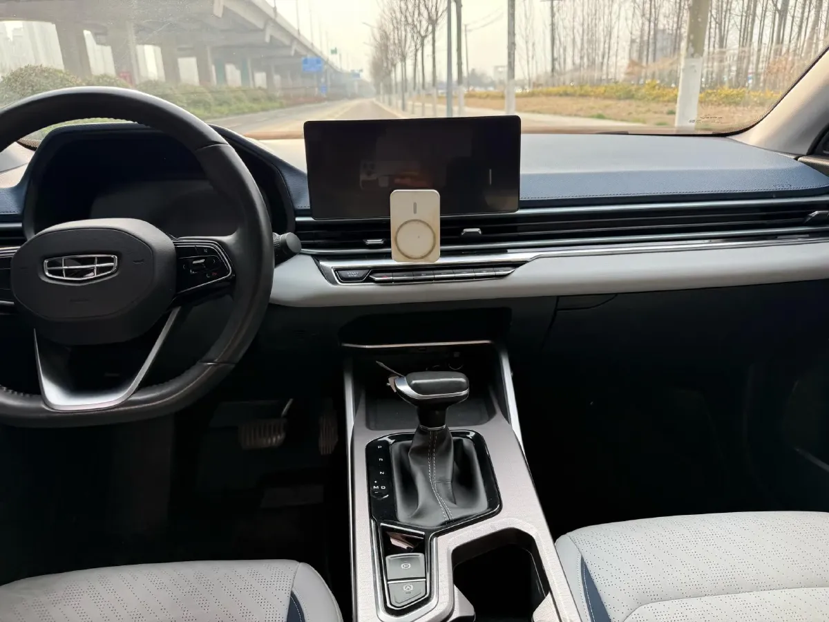 2022 Geely Emgrand 1.5L 114HP L4 CVT,autocango,china used car exporter,china ev exporter,chinese used car exporter,chinese used ev exporter