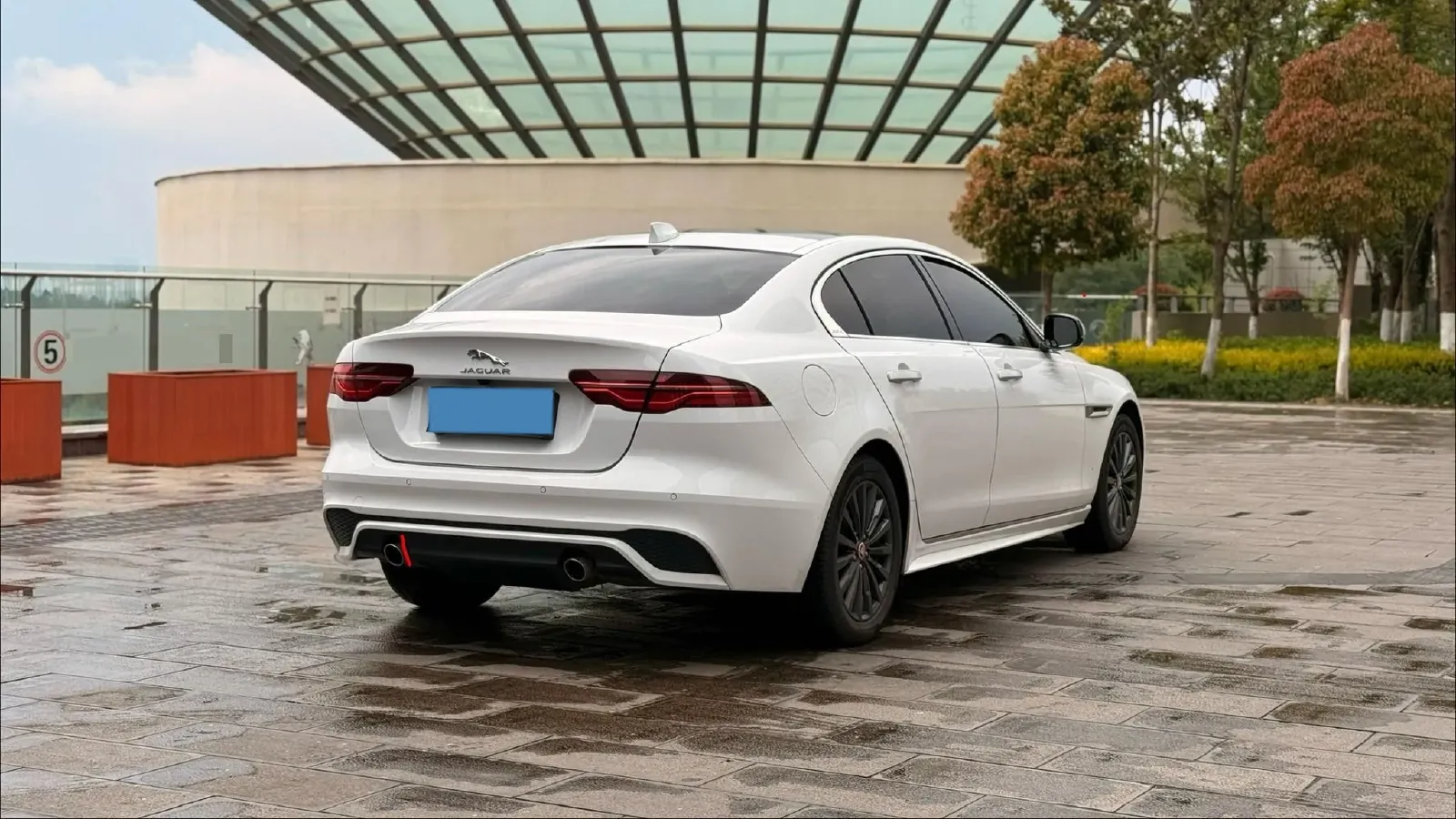 2020 Jaguar XEL 2.0T 200HP L4 8AT,autocango,china used car exporter,china ev exporter,chinese used car exporter,chinese used ev exporter