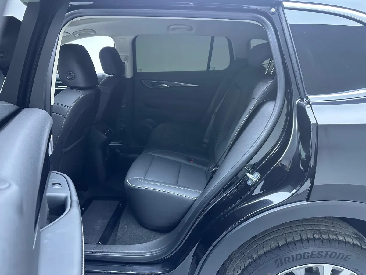 2023 Buick EnvisionPlus 2.0T 237HP L4 9AT,autocango,china used car exporter,china ev exporter,chinese used car exporter,chinese used ev exporter