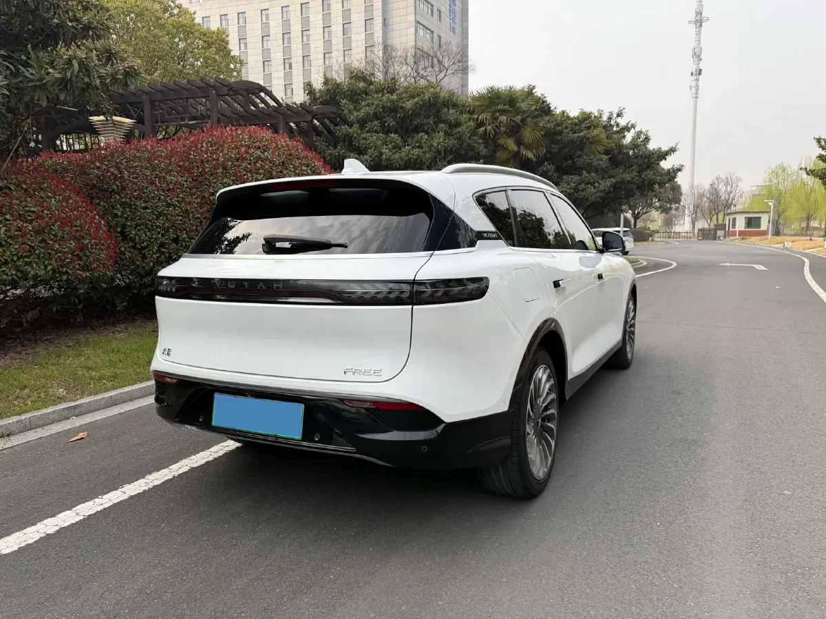 2021 Voyah FREE Range Extended 109HP REEV 33KWH,autocango,china used car exporter,china ev exporter,chinese used car exporter,chinese used ev exporter