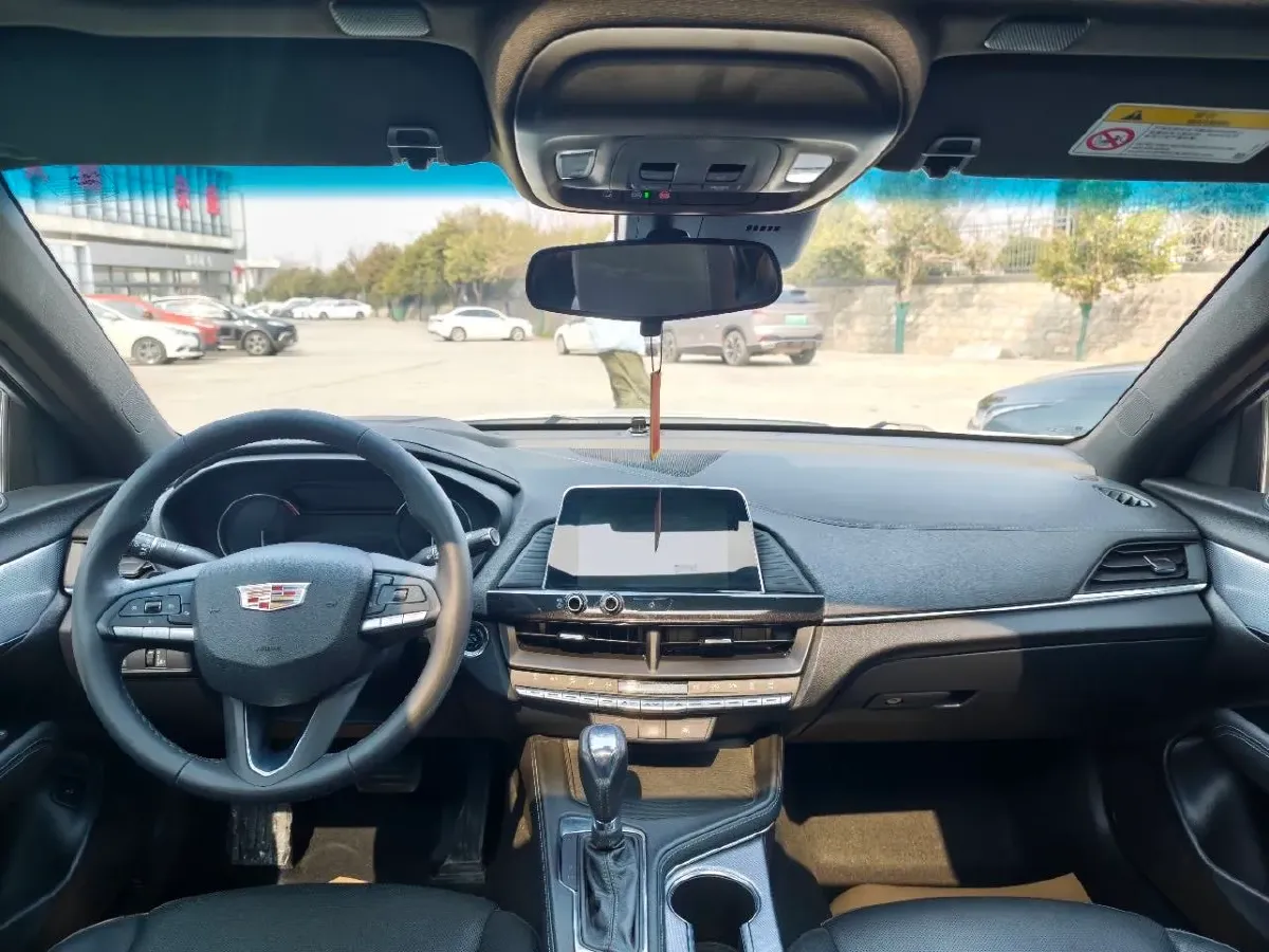 2023 Cadillac CT4 1.5T 211HP L4 8AT,autocango,china used car exporter,china ev exporter,chinese used car exporter,chinese used ev exporter