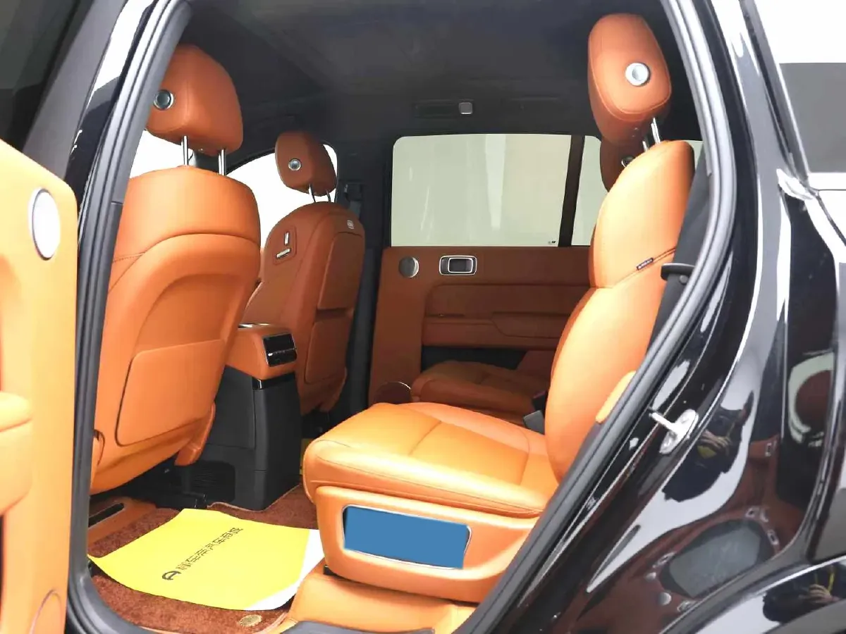 2024 Land Rover Range Rover Evoque 1.5T 200HP L3 8AT PHEV 15.5KWH,autocango,china used car exporter,china ev exporter,chinese used car exporter,chinese used ev exporter